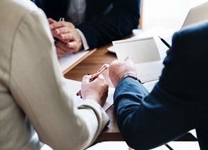 Các rủi ro khi người Việt Nam đứng tên hộ để thành lập Công ty